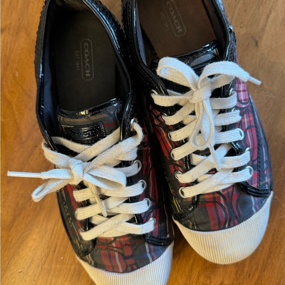 Coach Zorra Runners in hardly worn shape size 9 - Picture 4 of 6